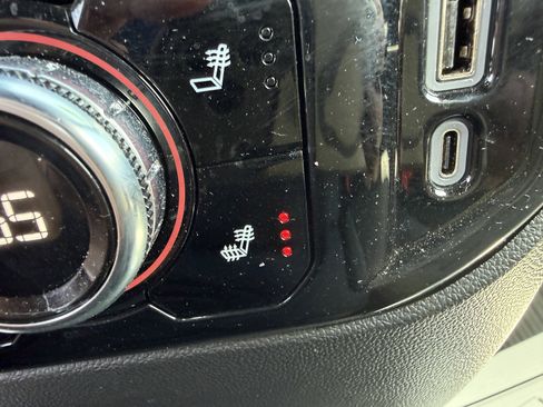 Used 2023 GMC Sierra 1500 Elevation AWD/4WD image 18