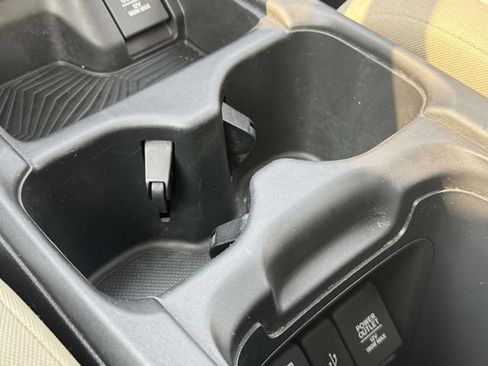 Used 2017 Honda CR-V EX image 11