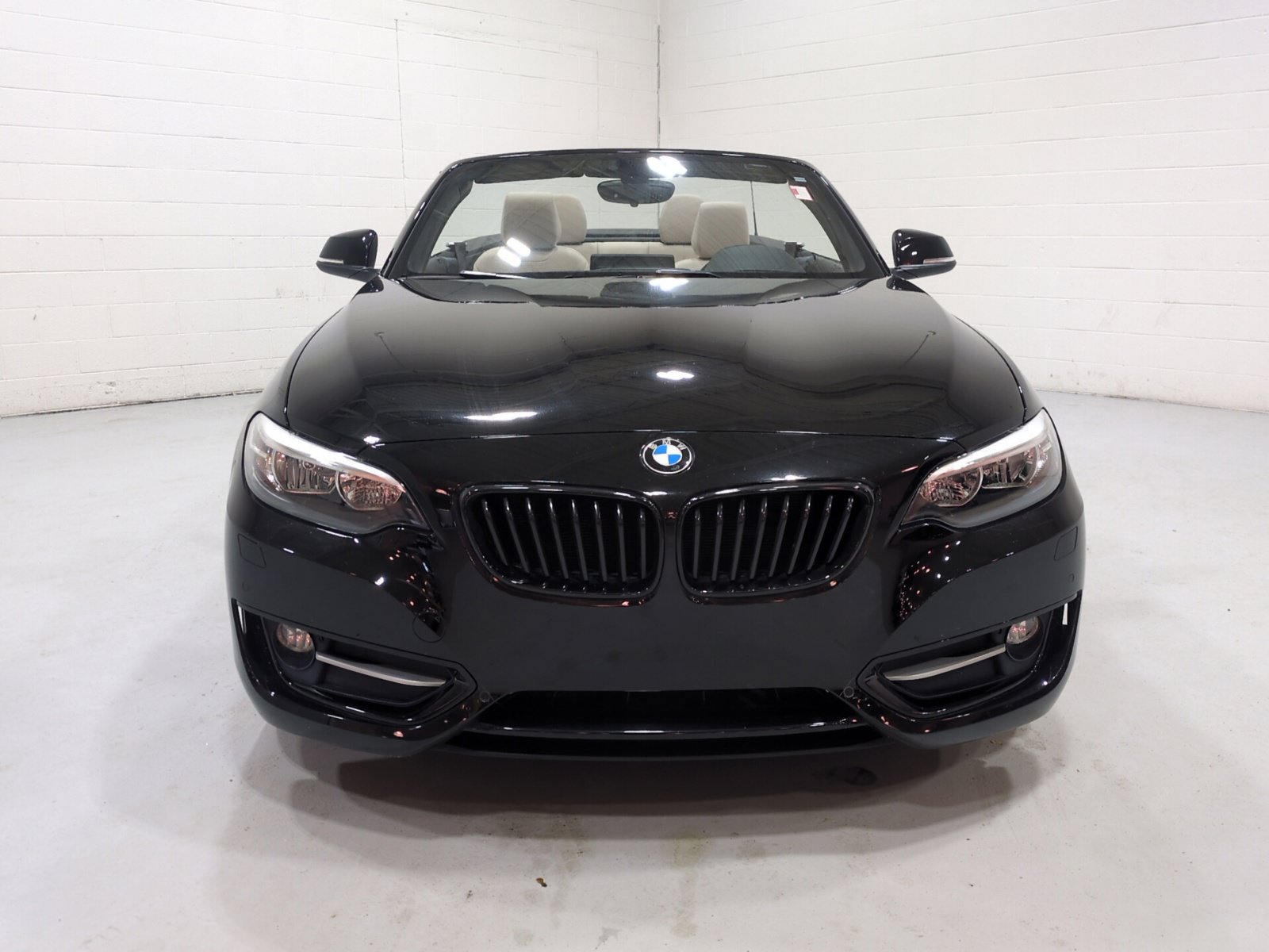 Used 2017 BMW 230i xDrive Convertible AWD/4WD image 10