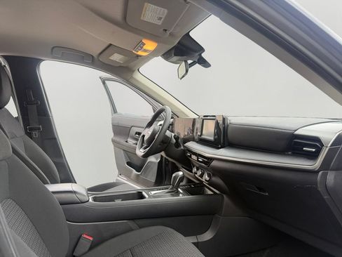Used 2025 Nissan Kicks S AWD/4WD image 11