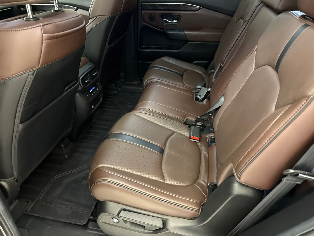 Certified 2025 Honda Pilot Elite image 21