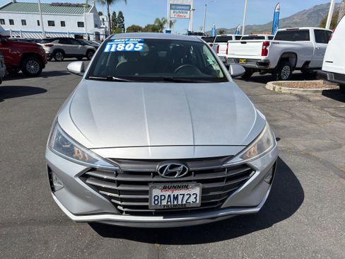 Used 2019 Hyundai Elantra SEL image 3