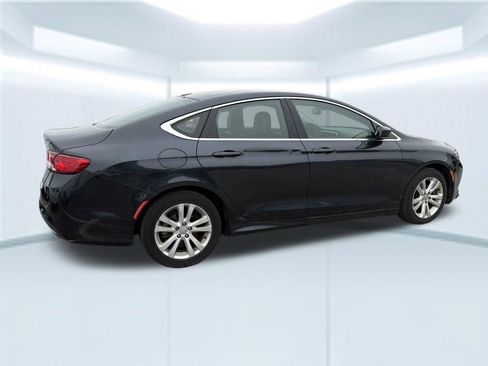 Used 2017 Chrysler 200 Limited Platinum FWD image 13