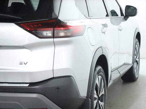 Certified 2022 Nissan Rogue SV FWD image 43