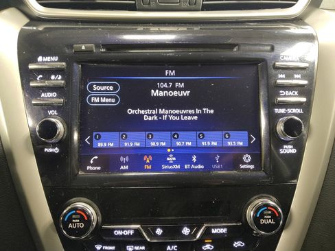 Used 2020 Nissan Murano S w/ Technology Package image 25