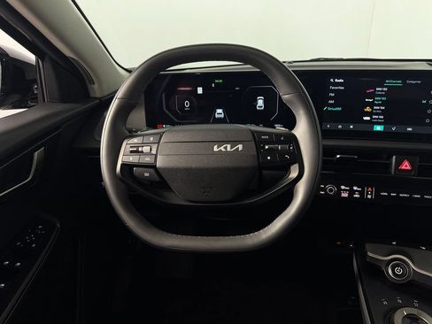 Used 2025 Kia EV6 Light RWD image 14