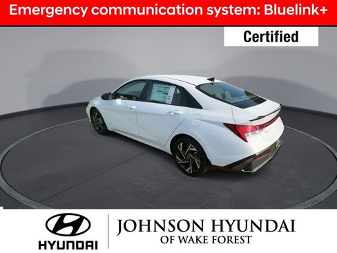 Used 2025 Hyundai Elantra SEL image 6