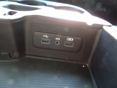 Used 2019 RAM 1500 Express w/ Express Value Package AWD/4WD image 33