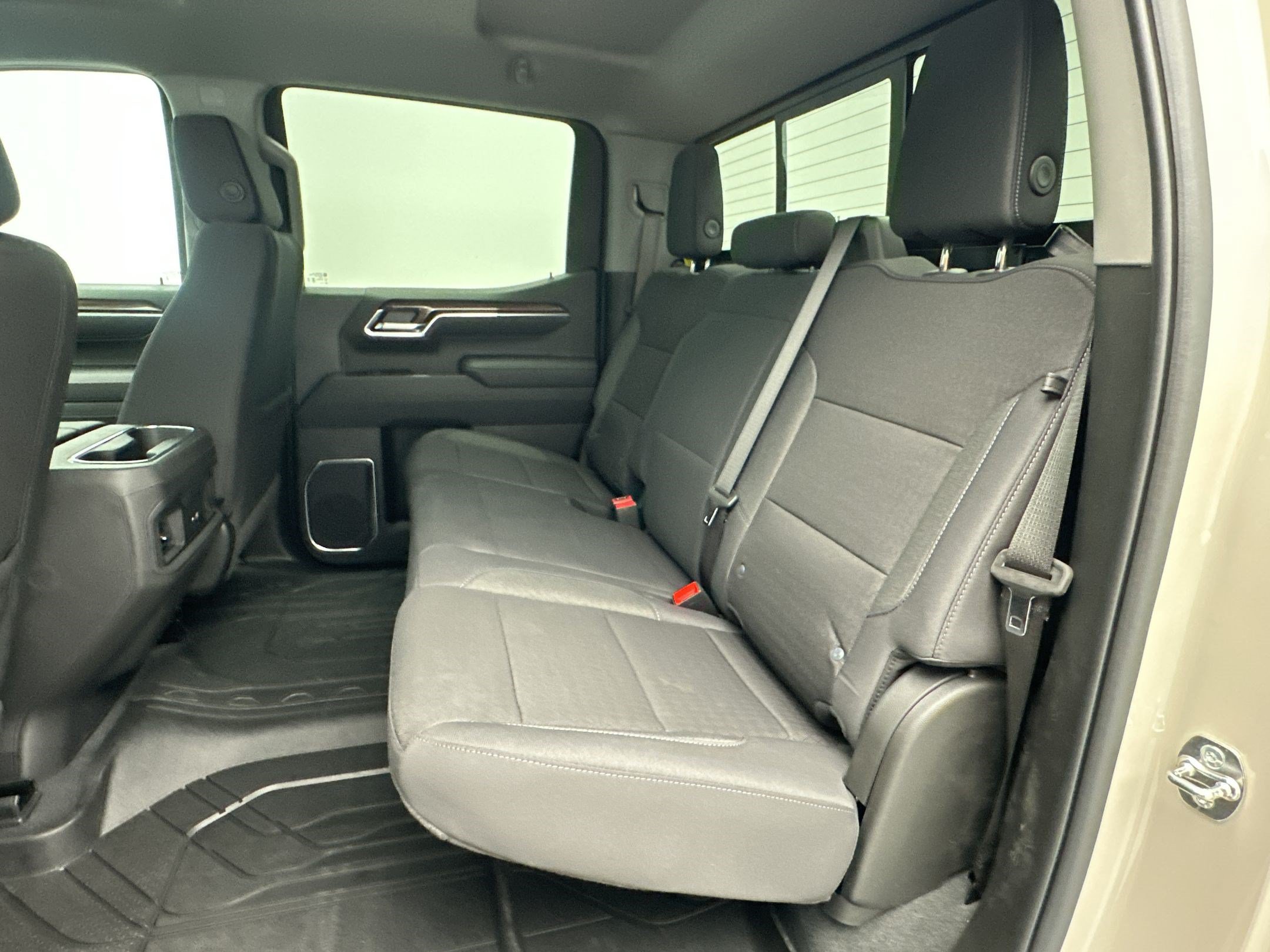 Certified 2026 Chevrolet Silverado 1500 RST w/ Convenience Package II AWD/4WD image 24