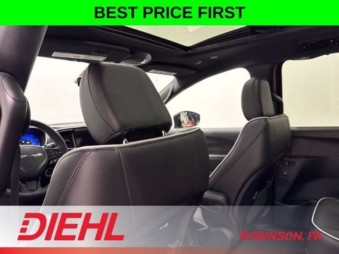 New 2026 Chrysler Pacifica Limited w/ S Appearance Package AWD/4WD image 22