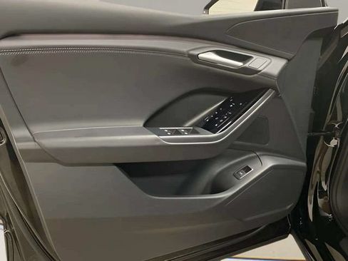 Used 2025 Audi Q6 e-tron Premium w/ Convenience Package RWD image 21