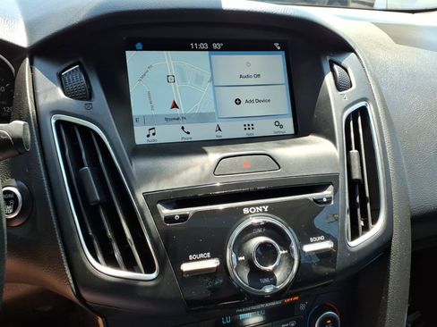 Certified 2018 Ford Focus Titanium FWD image 21