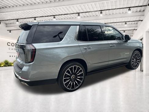 Used 2025 Chevrolet Tahoe High Country AWD/4WD image 10