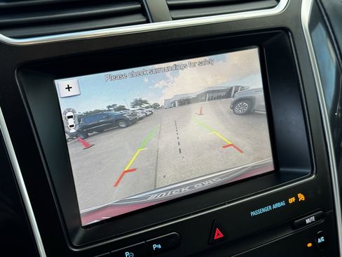 Used 2019 Ford Explorer Platinum AWD/4WD image 19