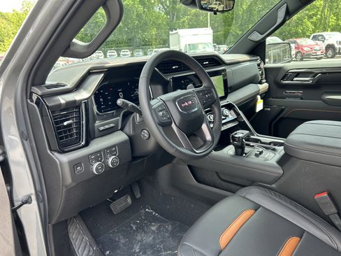 New 2026 GMC Sierra 1500 AT4 w/ AT4 Premium Package AWD/4WD image 17
