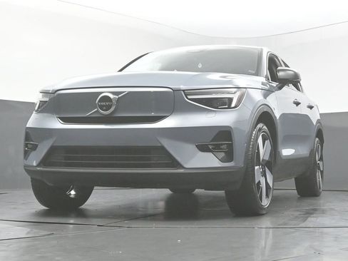 Used 2023 Volvo C40 P8 Recharge Ultimate AWD/4WD image 45