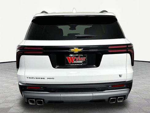 Used 2026 Chevrolet Traverse LT AWD/4WD image 5