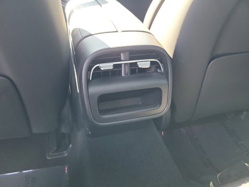 Certified 2025 Mercedes-Benz E 350 4MATIC Sedan image 8