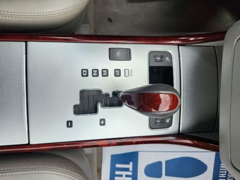 Used 2006 Hyundai Azera Limited image 16