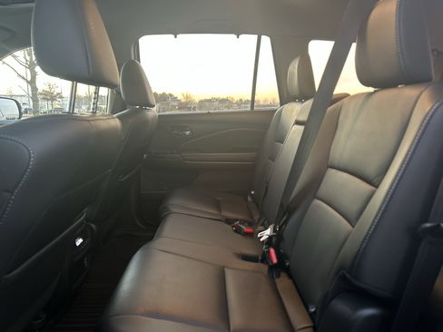 Certified 2022 Honda Pilot Special Edition image 26