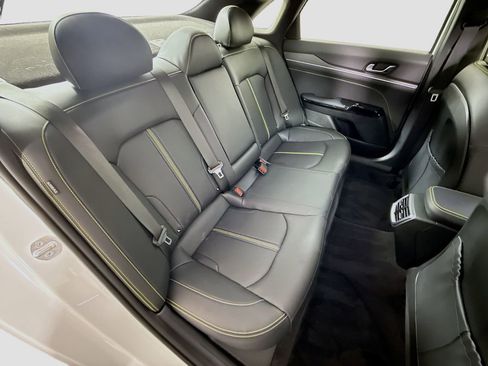 Used 2025 Kia K5 GT image 27