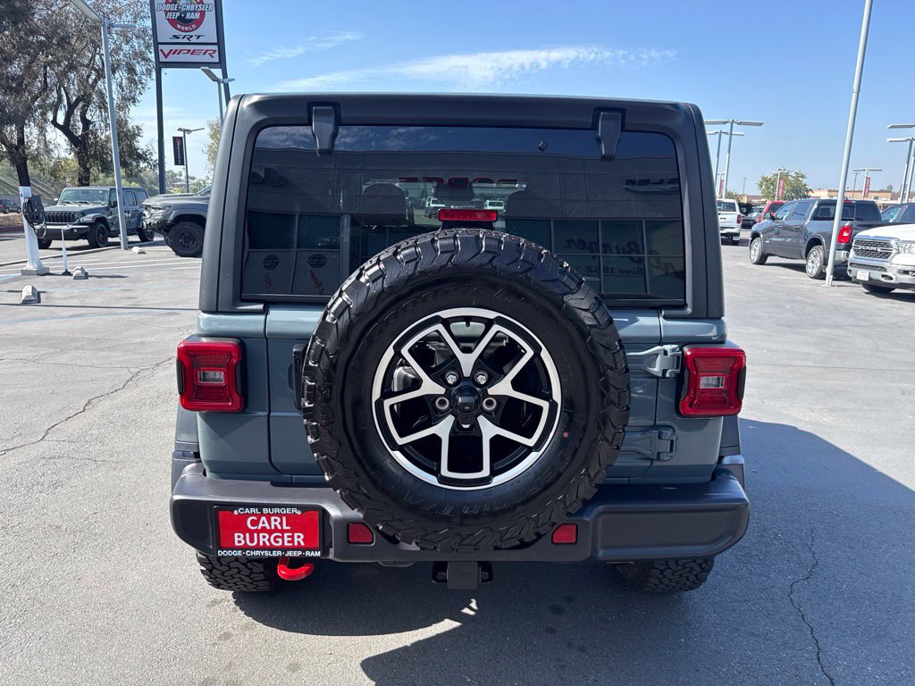 Certified 2025 Jeep Wrangler Unlimited Rubicon w/ Convenience Group AWD/4WD image 6