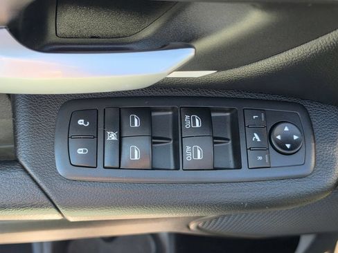 Used 2020 RAM 1500 Big Horn AWD/4WD image 13