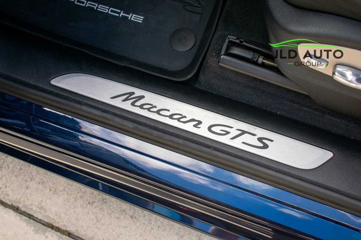 Used 2018 Porsche Macan GTS w/ Premium Package Plus AWD/4WD image 23