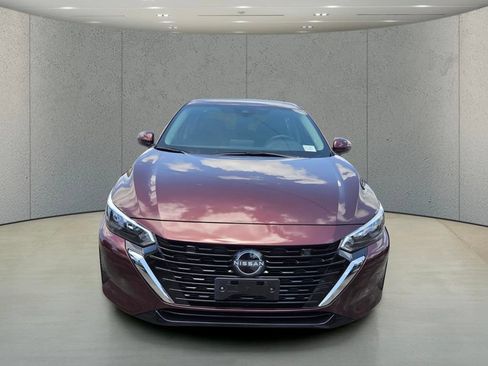 Used 2025 Nissan Sentra SV w/ All-Weather Package FWD image 8