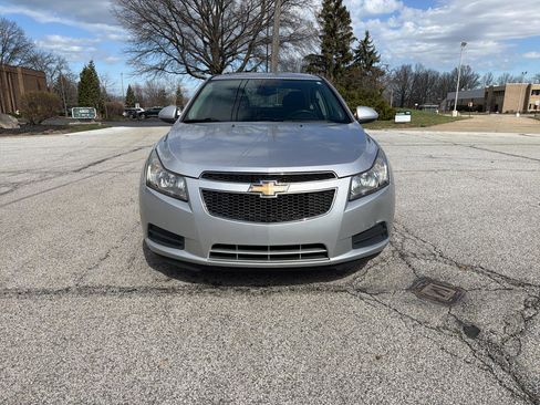 Used 2012 Chevrolet Cruze LT image 2
