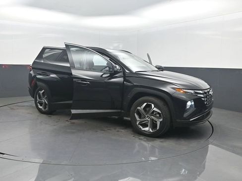Used 2023 Hyundai Tucson Limited image 40