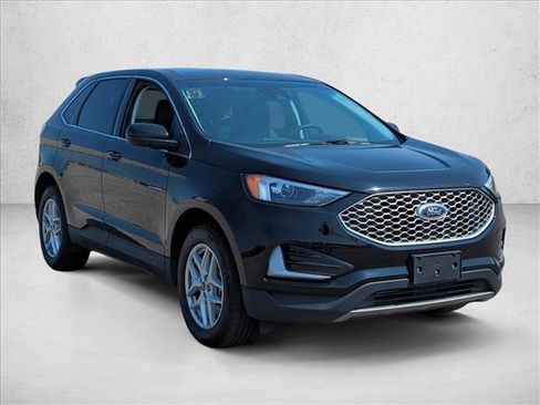 Used 2024 Ford Edge SEL image 3