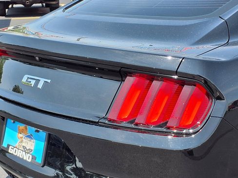 Used 2017 Ford Mustang GT w/ GT Performance Package RWD image 20