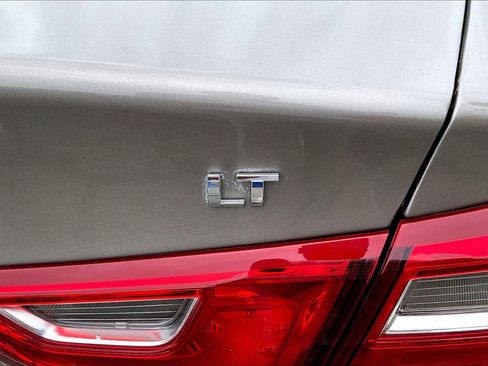 Used 2023 Chevrolet Malibu LT FWD image 8