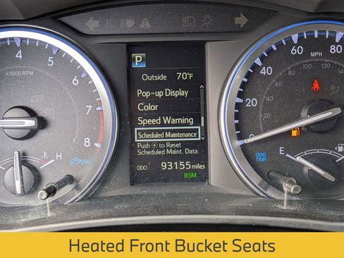 Used 2019 Toyota Highlander XLE image 19