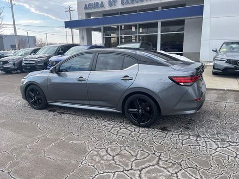 Used 2022 Nissan Sentra SR w/ Midnight Edition image 5