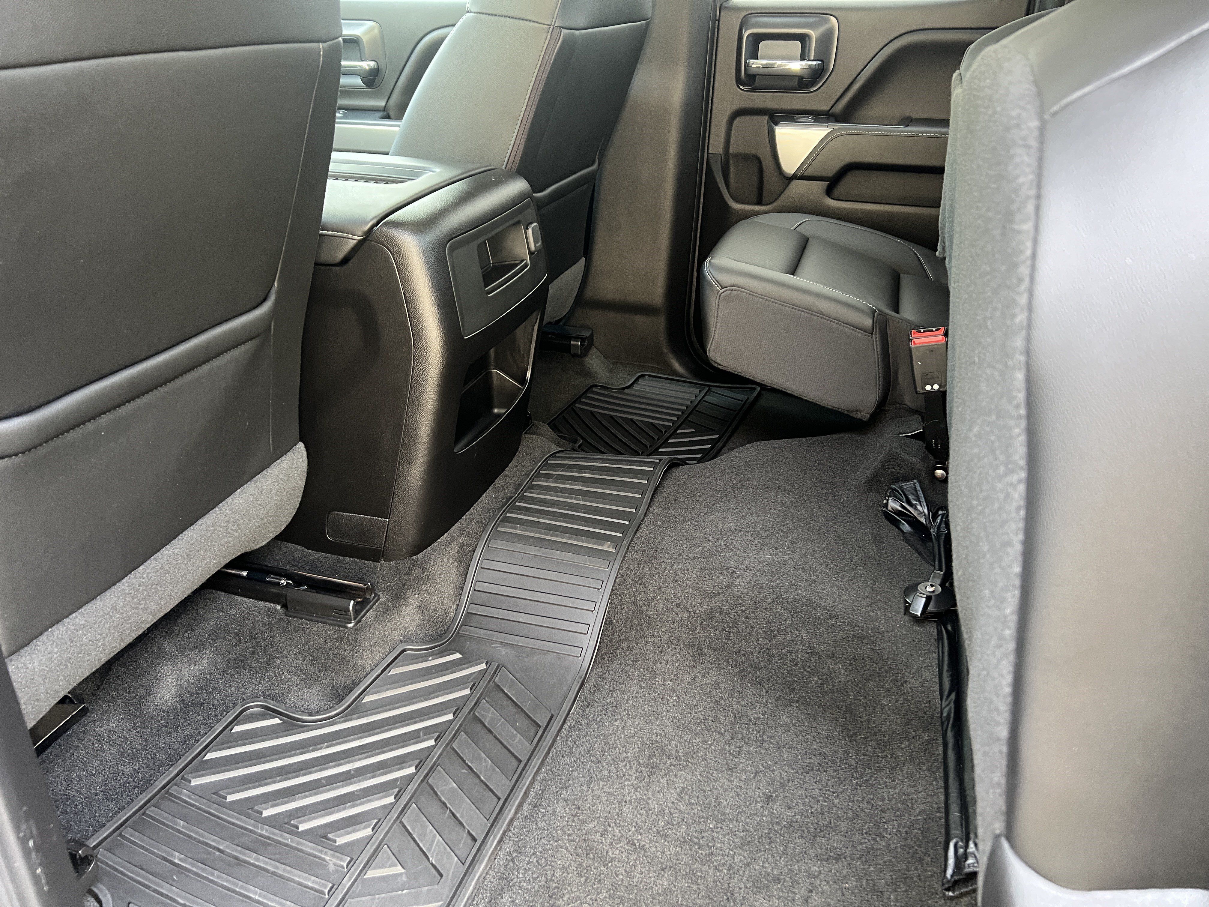 Used 2018 Chevrolet Silverado 1500 LTZ Z71 AWD/4WD image 16
