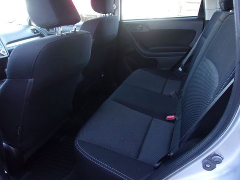 Used 2015 Subaru Forester 2.5i Premium w/ All-Weather Package image 7