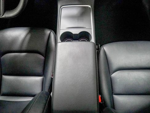 Used 2023 Tesla Model Y Long Range AWD/4WD image 27