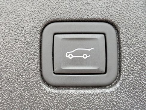 Used 2024 Chevrolet Equinox LT image 14