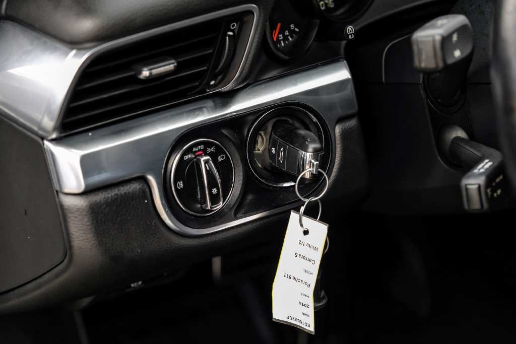 Used 2014 Porsche 911 Carrera S RWD image 26
