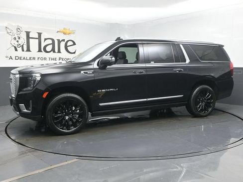 Certified 2023 GMC Yukon XL Denali AWD/4WD image 33