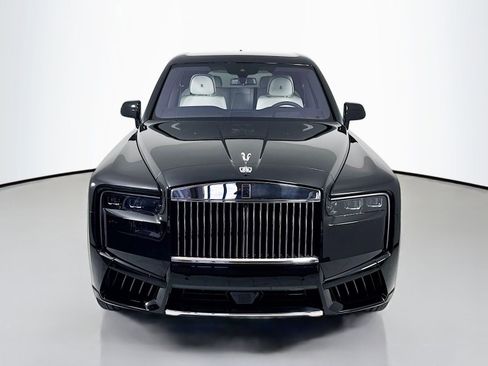 New 2026 Rolls-Royce Cullinan AWD/4WD image 2