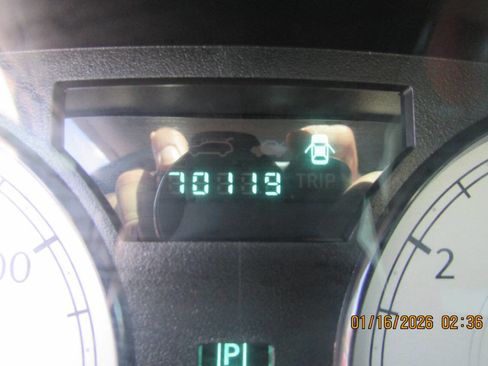 Used 2006 Chrysler 300 w/ Sound Group image 31