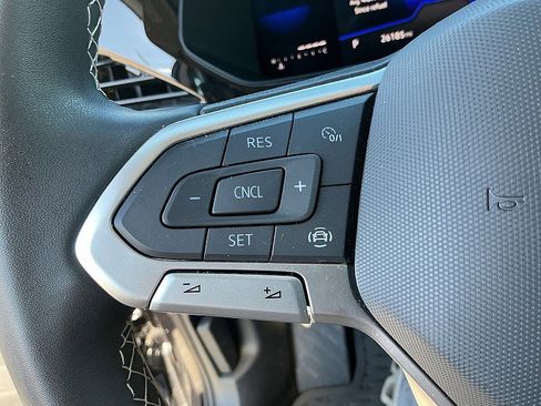 Used 2023 Volkswagen Taos S image 17