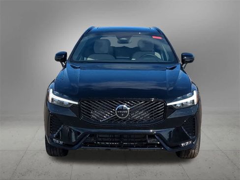 New 2026 Volvo XC60 B5 Plus w/ Protection Package Premier image 9