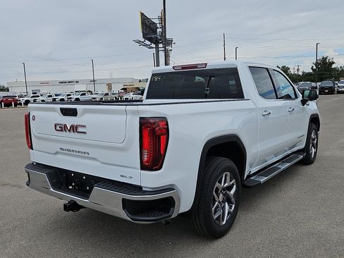 New 2026 GMC Sierra 1500 SLT RWD image 5