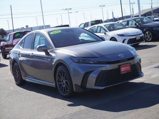 Used 2025 Toyota Camry SE w/ Convenience Package FWD video 1
