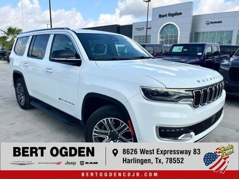 Used 2024 Jeep Wagoneer Series II w/ Flexible Seating Group RWD image 1