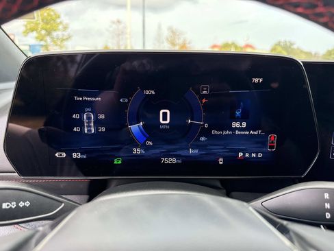 Used 2025 Chevrolet Blazer EV RS image 34